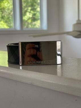 Burberry Black Check Leather Belt with Polished Silver Plaque Buckle